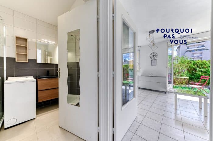 Studio rénové à Monplaisir, photo 7