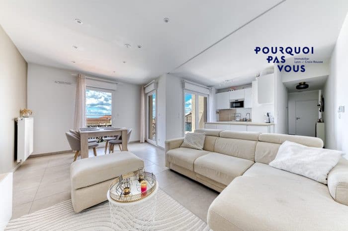 T3 avec balcon au dernier étage, Saint-Laurent-de-Mure