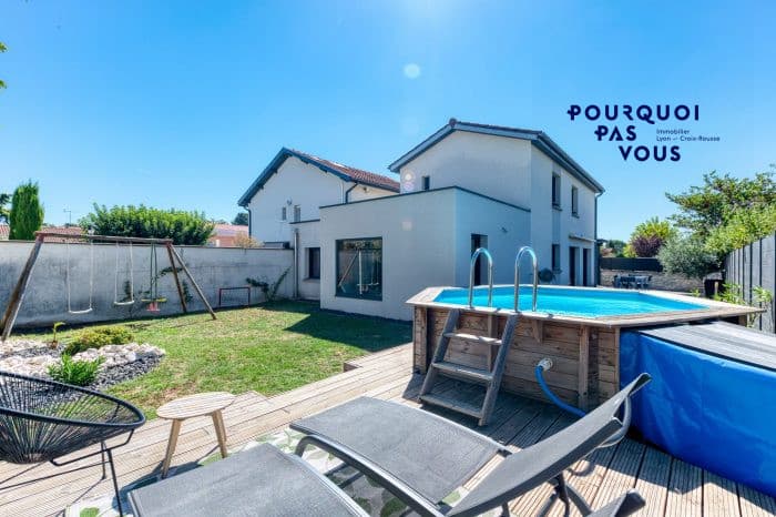 Maison familiale avec piscine et garage à Genas, photo 4